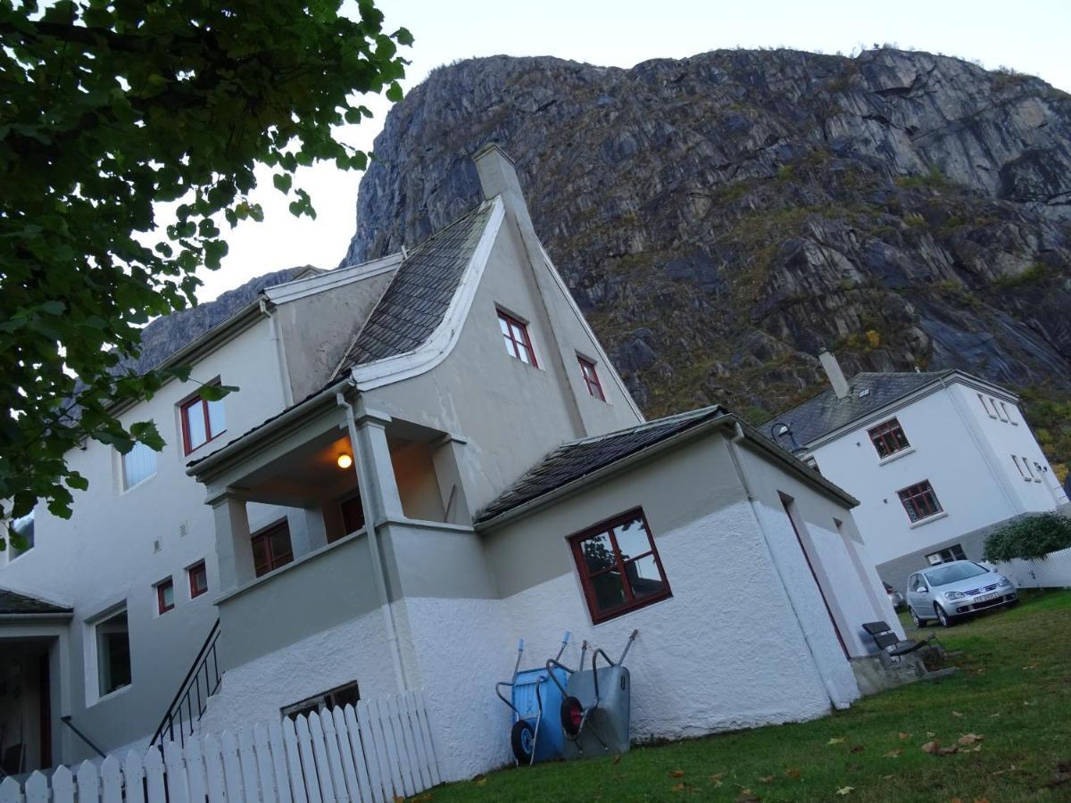 Fjordshelter- Cozy Townhouse Villa Tyssedal Exterior photo